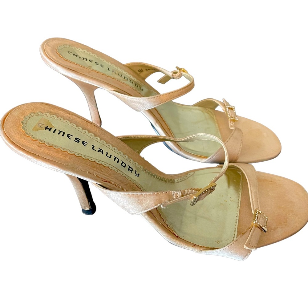 Chinese Laundry tan heels
